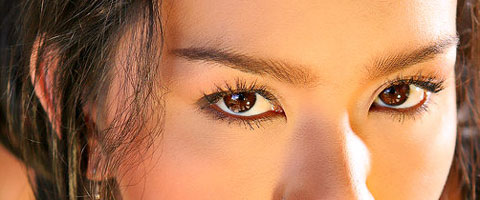 Pretty Asian teen eyes on Jasmine Wang